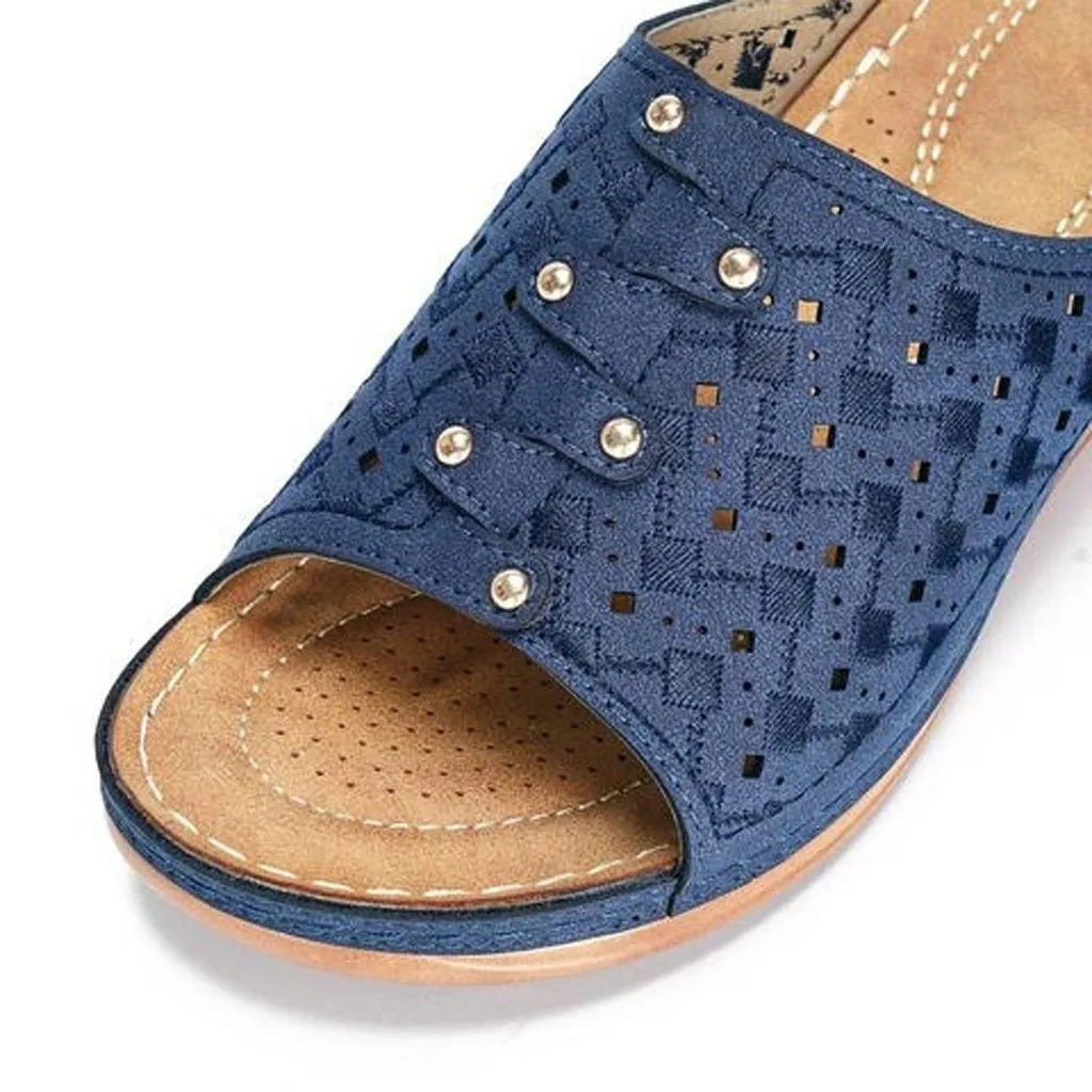Women Heeled Sandals Soft Comfortable Beach Shoes Thick Sole Large Size Casual Slippers