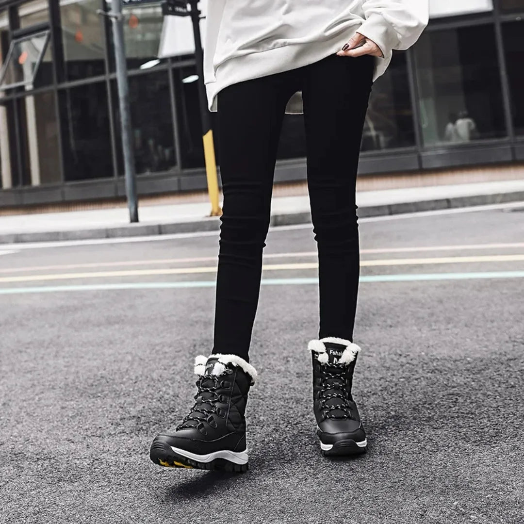 Women's new winter snow boots, with a warm midsole and thick fleece, suitable for skiing cotton shoes in large sizes