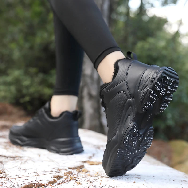Women Snow Boots Comfortable Leather Boots For Winter 2024 Platform Ankle Boots Keep Warm Plush Winter Shoes Outdoor Short Boots