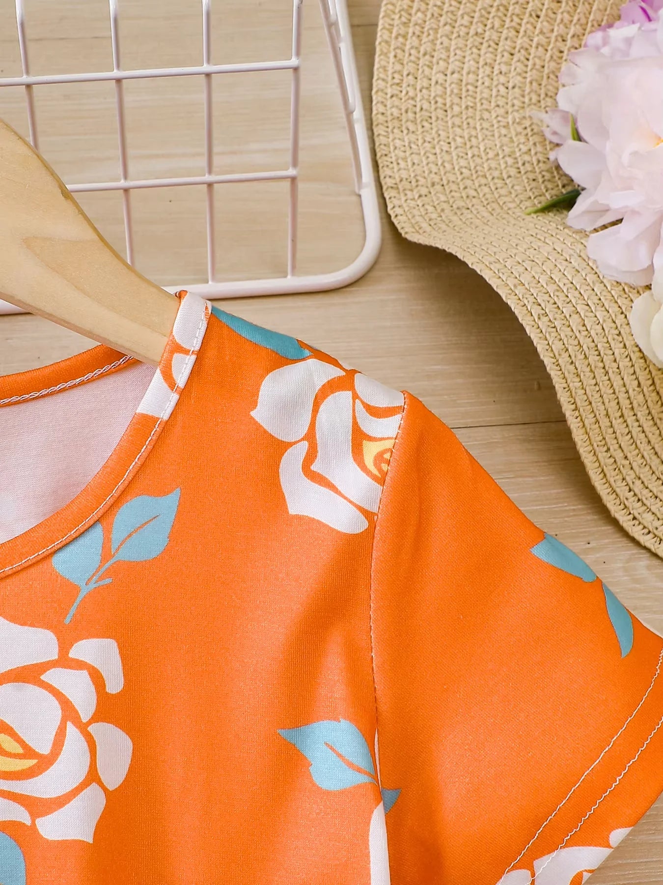 Girls' dress, children's clothing, summer casual dress, lightweight and breathable, suitable for girls aged 4 to 12.