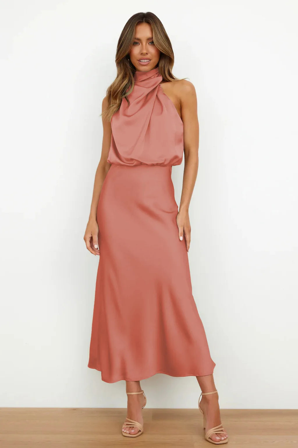 Elegant And Delicate Dresses For Women'S Weddings, Dinners, And Cocktail Parties. Elegant Women'S Fashionable Party Dresses
