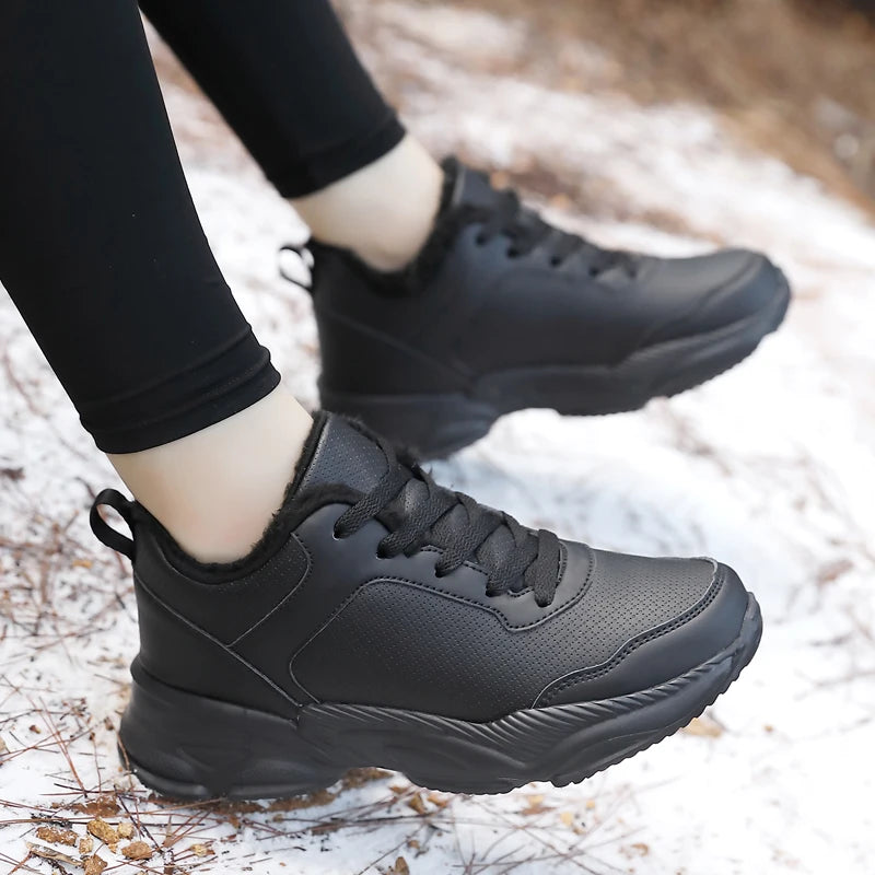 Women Snow Boots Comfortable Leather Boots For Winter 2024 Platform Ankle Boots Keep Warm Plush Winter Shoes Outdoor Short Boots