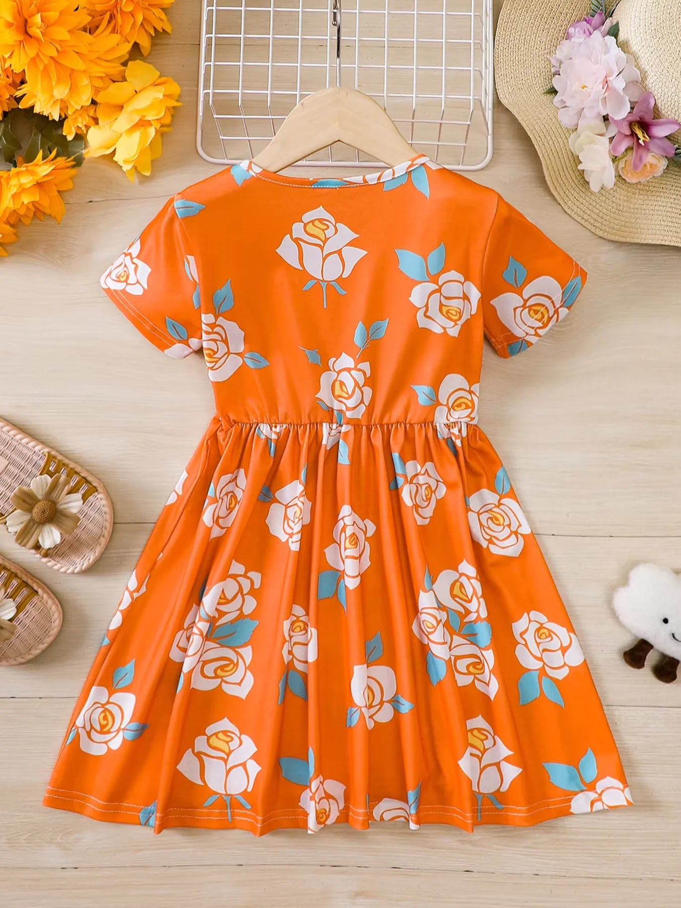 Girls' dress, children's clothing, summer casual dress, lightweight and breathable, suitable for girls aged 4 to 12.