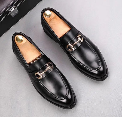 New Fashion Designer Men's Pointed Black Metal Buckle Oxford Flats Casual Shoes Wedding Dress Prom Party Zapatos Hombre