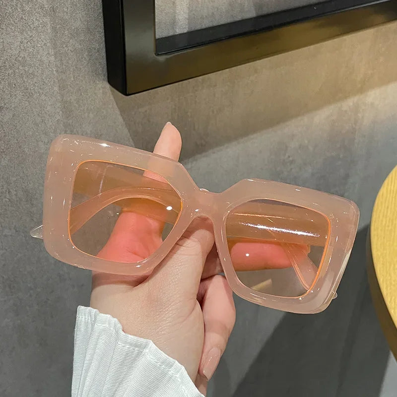 Fashion Vintage Large Frame Sunglasses Trendy Black Sunglasses for Men Women's Shades Sunglasses Travel UV400 Eye Protection