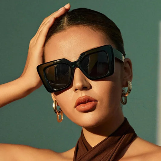 Fashion Vintage Large Frame Sunglasses Trendy Black Sunglasses for Men Women's Shades Sunglasses Travel UV400 Eye Protection
