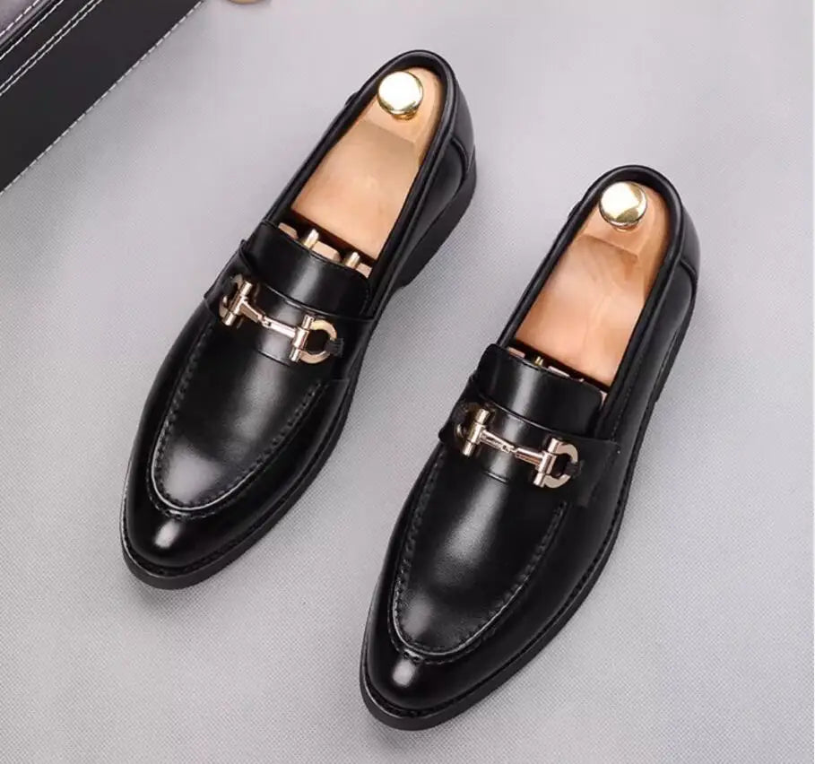 New Fashion Designer Men's Pointed Black Metal Buckle Oxford Flats Casual Shoes Wedding Dress Prom Party Zapatos Hombre