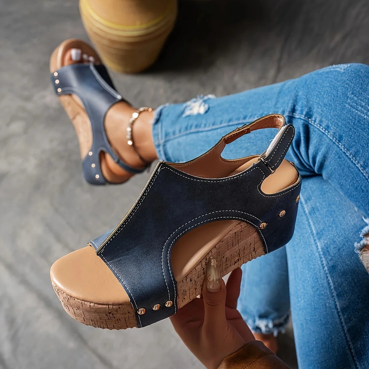 2025 New Women's Summer Sandals, Non Slip Walking Shoes, Wearing Wedge Heels, Party Slippers, and Women's Shoes.