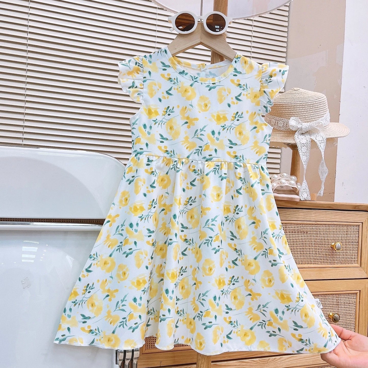 Girls Summer Dress New Fashion Floral Princess Dress with Flutter Sleeves for Toddlers and Young Children